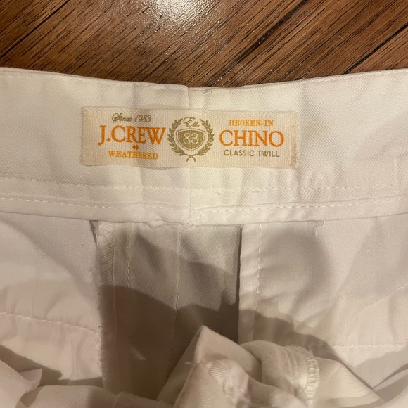 🌞J.Crew Chinos in khaki 🤍 - Picture 3 of 8